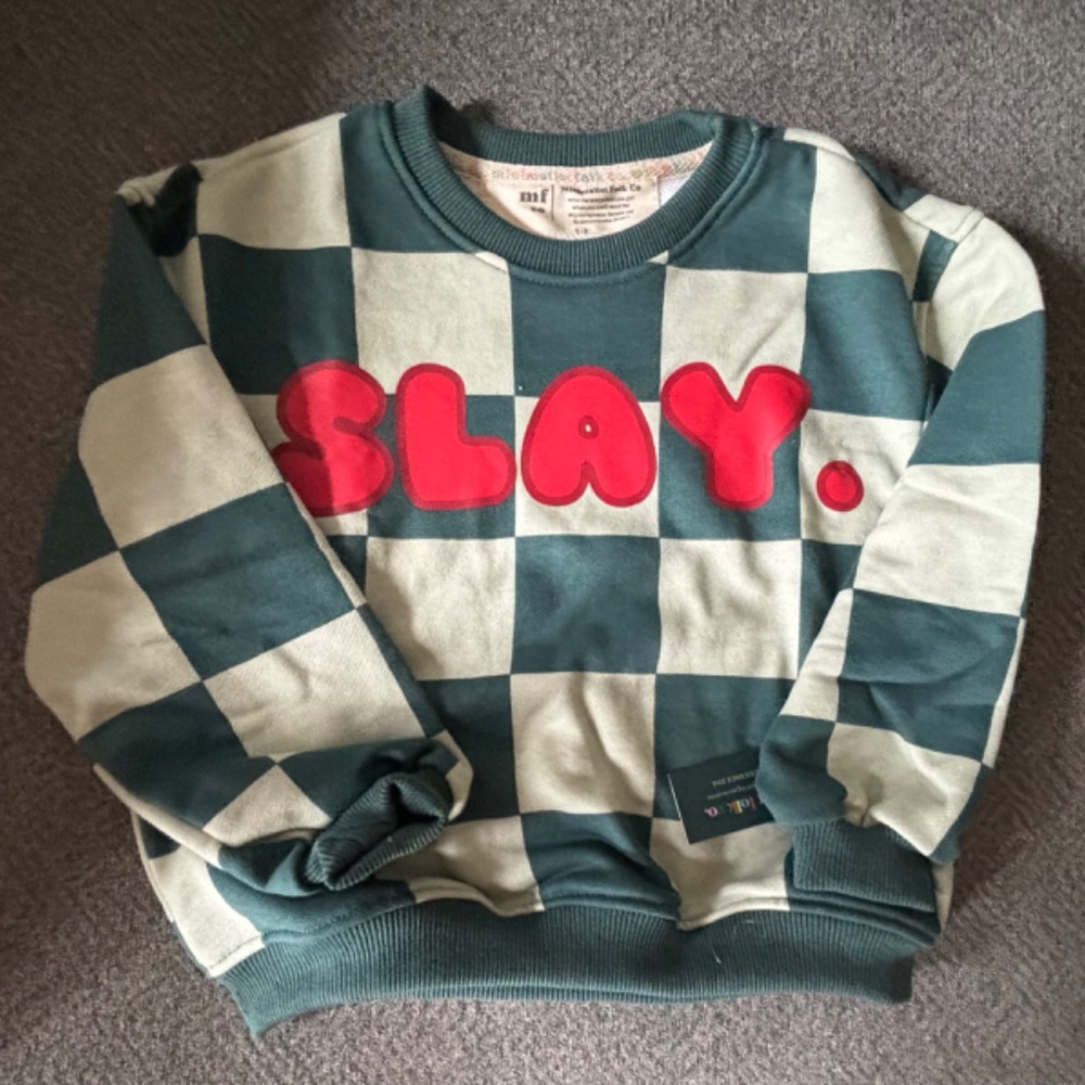 Slay Pullover - Picture 2 of 3